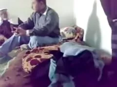 - এস 30: ই 7 নেকেড বিএফ ভিডিও